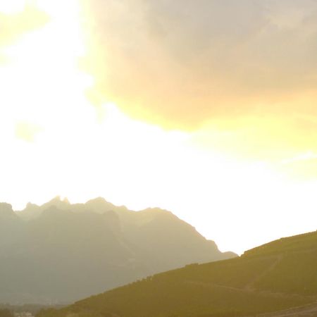 Element-Terre Hotel Aigle Exterior foto